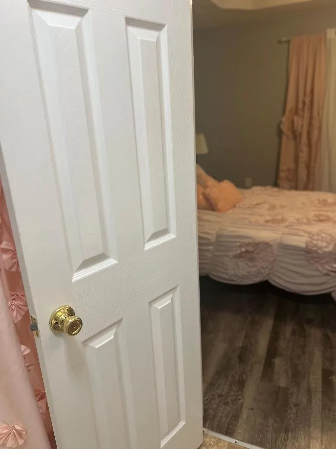 Apartmán Locked In Charlotte Ubytování v soukromí