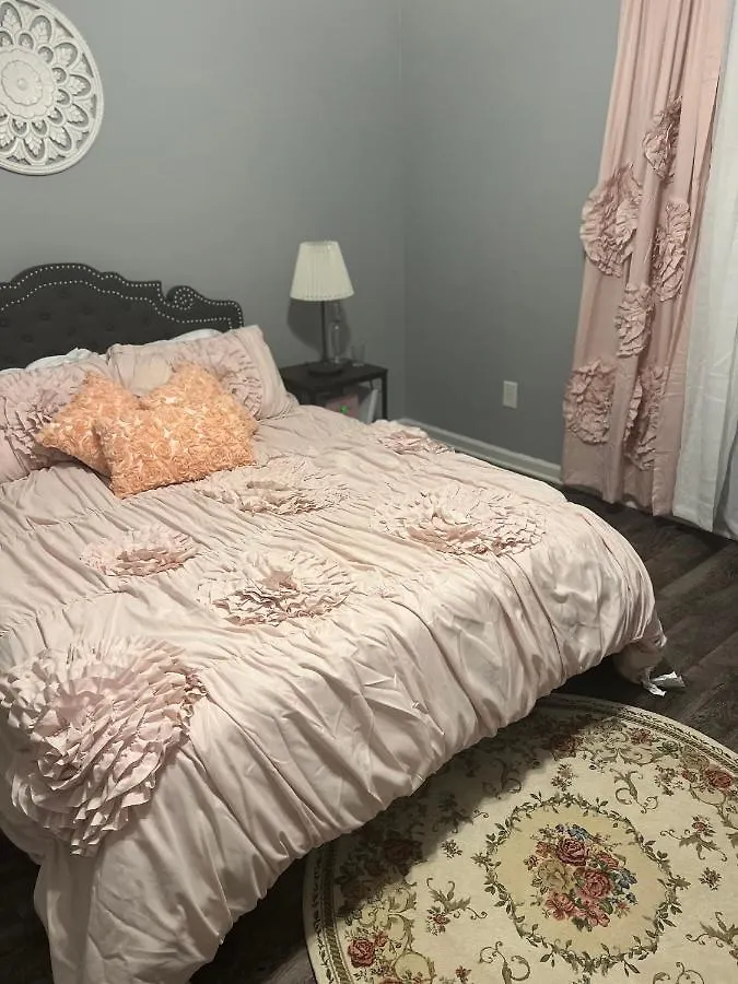 Locked In Apartment Charlotte Homestay